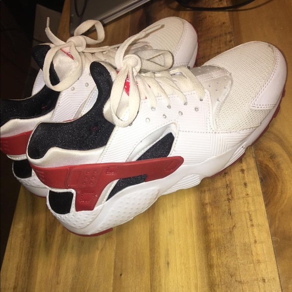 Nike Huaraches women’s - Picture 1 of 1